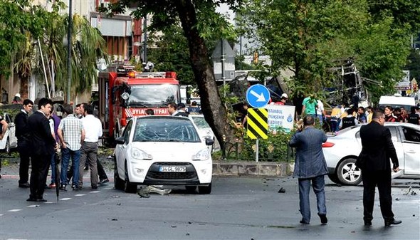 İstanbul'daki kalleş saldırıdan ilk görüntüler!