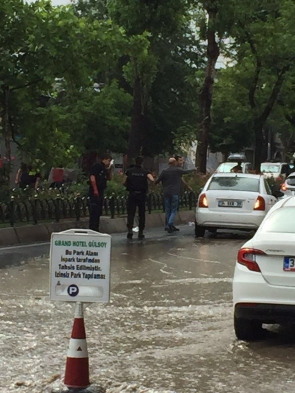 İstanbul'daki kalleş saldırıdan ilk görüntüler!