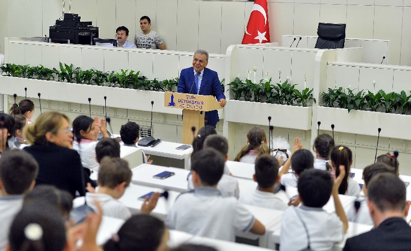 Çocuklar sordu, Başkan Kocaoğlu yanıtladı