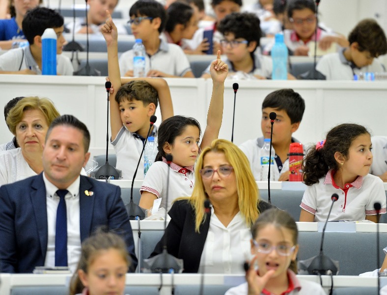 Çocuklar sordu, Başkan Kocaoğlu yanıtladı