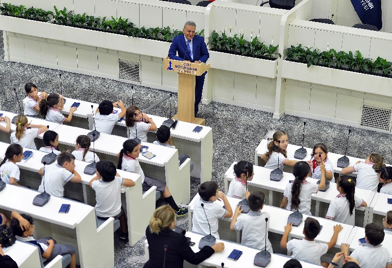 Çocuklar sordu, Başkan Kocaoğlu yanıtladı