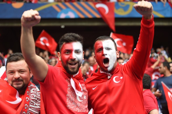 Türkiye - Hırvatistan maçı öncesi Türk taraftarlar