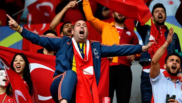Türkiye - Hırvatistan maçı öncesi Türk taraftarlar