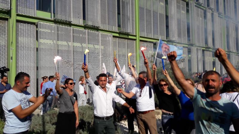 Kılıçdaroğlu'na İzmir'de coşkulu karşılama