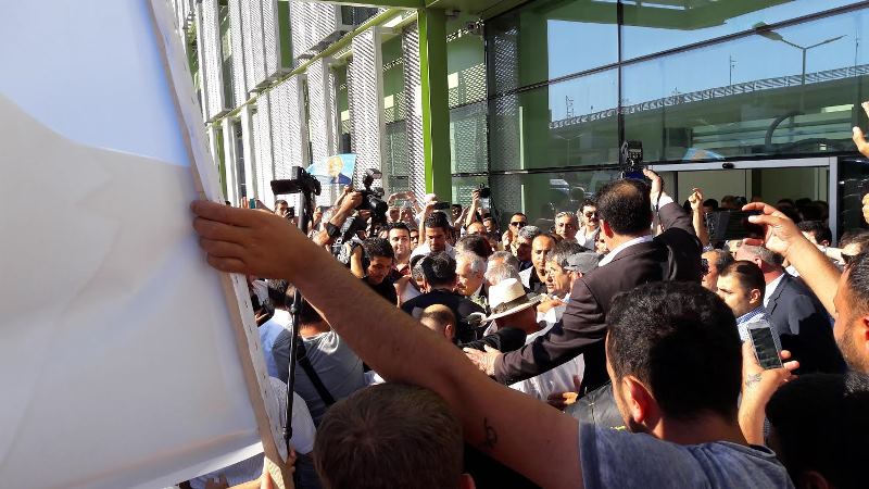 Kılıçdaroğlu'na İzmir'de coşkulu karşılama