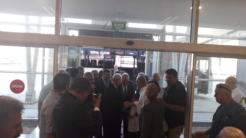 Kılıçdaroğlu'na İzmir'de coşkulu karşılama