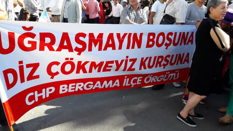 Kılıçdaroğlu'na İzmir'de coşkulu karşılama