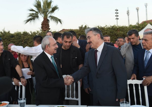 Kılıçdaroğlu şehit aileleriyle iftarda buluştu
