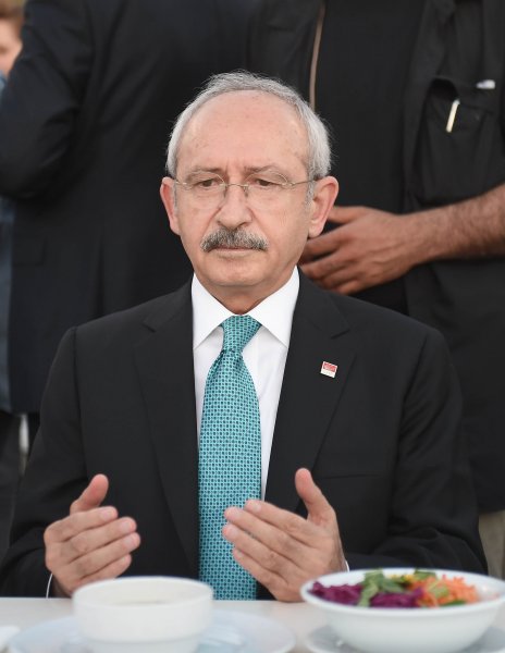 Kılıçdaroğlu şehit aileleriyle iftarda buluştu