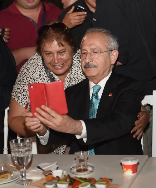 Kılıçdaroğlu şehit aileleriyle iftarda buluştu