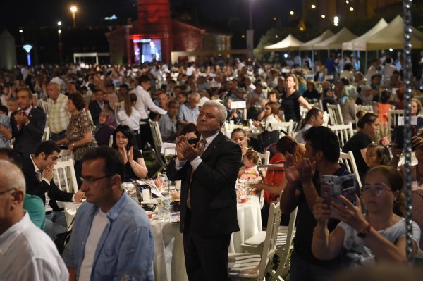 Kılıçdaroğlu şehit aileleriyle iftarda buluştu
