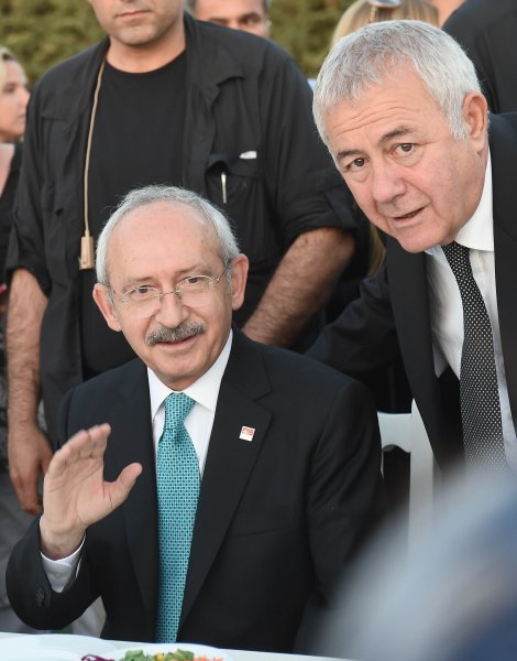 Kılıçdaroğlu şehit aileleriyle iftarda buluştu
