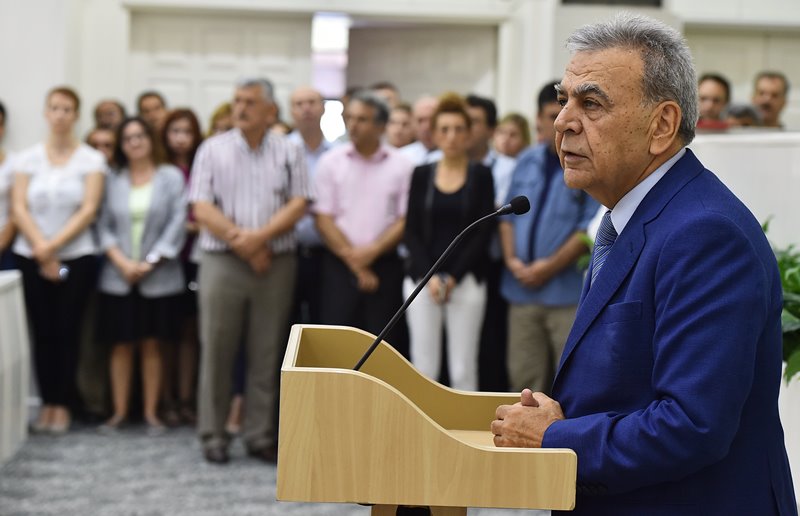 Başkan Kocaoğlu personeliyle bayramlaştı