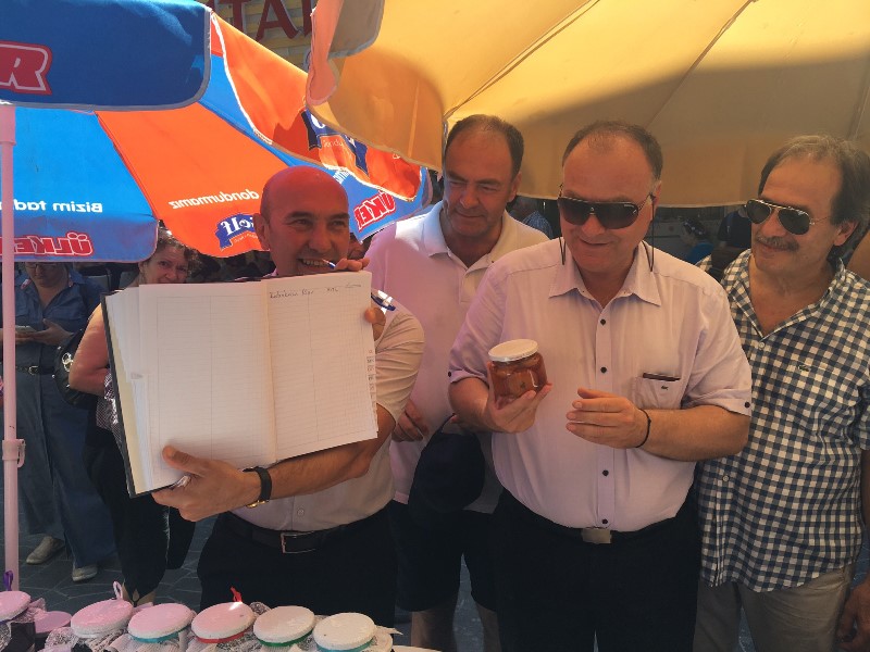'Denizler ayırmaz birleştirir'