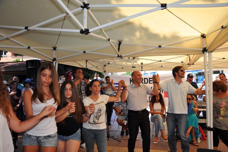 'Denizler ayırmaz birleştirir'