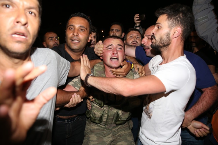İşte Tutuklanan Darbeci komutanlar