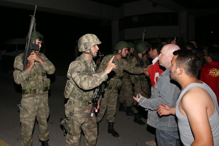 İşte Tutuklanan Darbeci komutanlar
