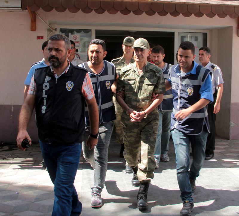 İşte Tutuklanan Darbeci komutanlar