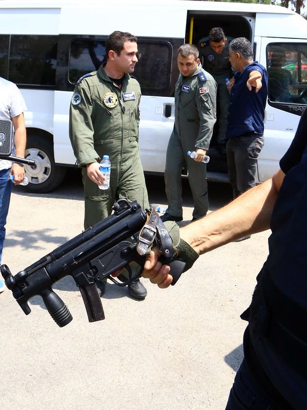 İşte Tutuklanan Darbeci komutanlar