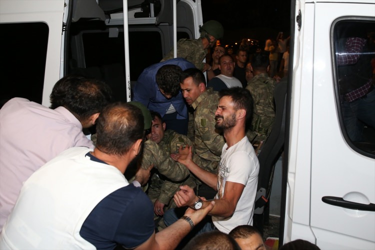 İşte Tutuklanan Darbeci komutanlar
