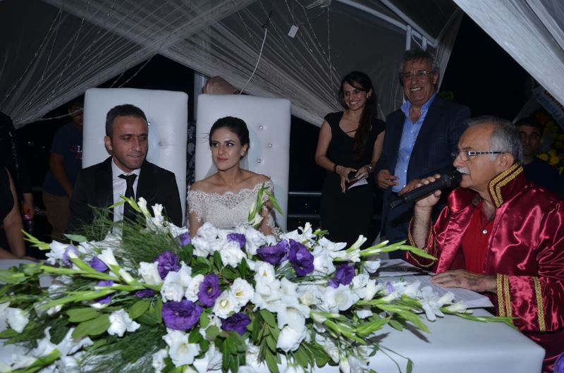 CHP'li meclis üyesinin mutlu günü...