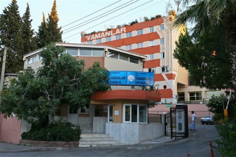 İşte Gülen'in İzmir'deki müze gibi odası