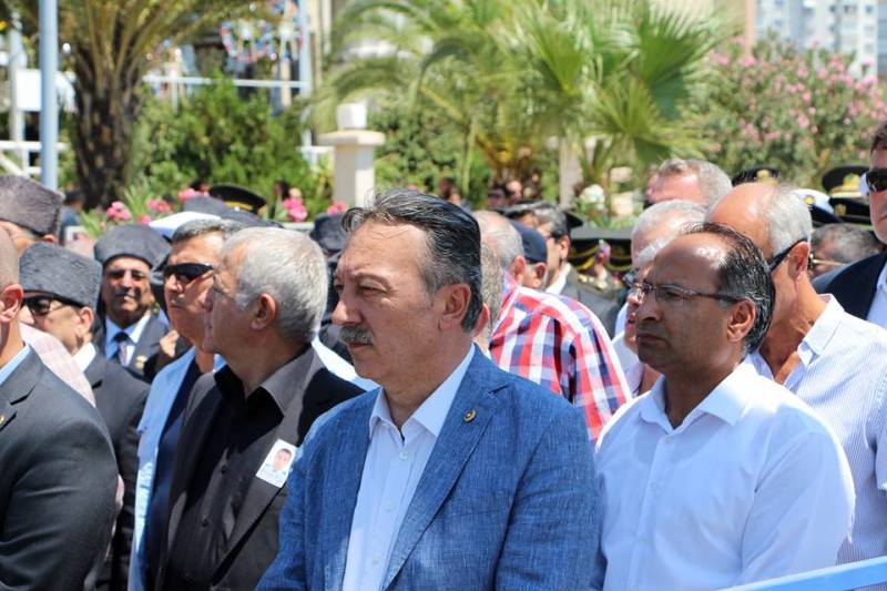 İzmir şehidini son yolculuğuna uğurladı