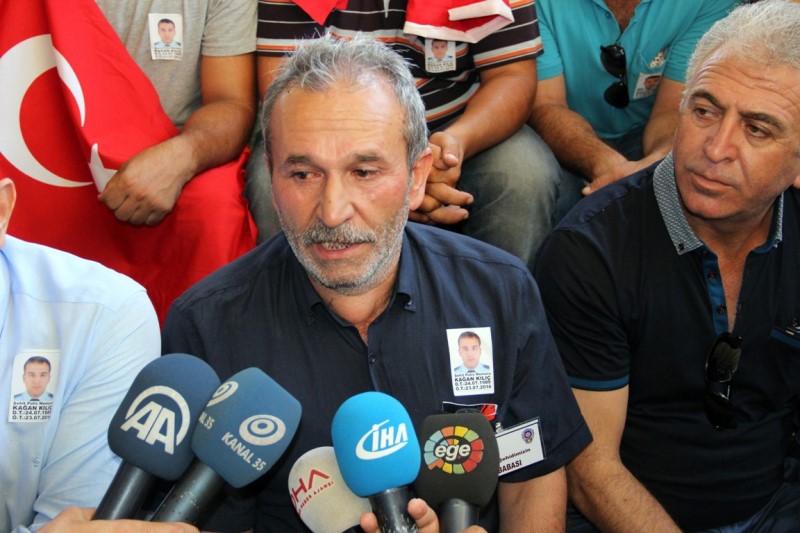 İzmir şehidini son yolculuğuna uğurladı