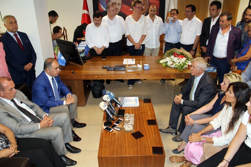 CHP'den AK Parti'ye iade-i ziyaret