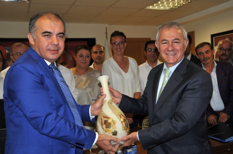CHP'den AK Parti'ye iade-i ziyaret