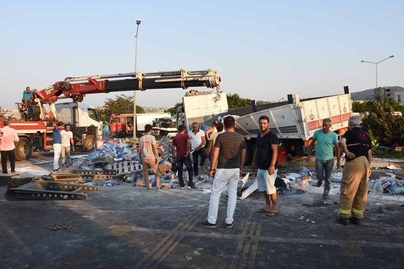 İzmir’de zincirleme trafik kazası