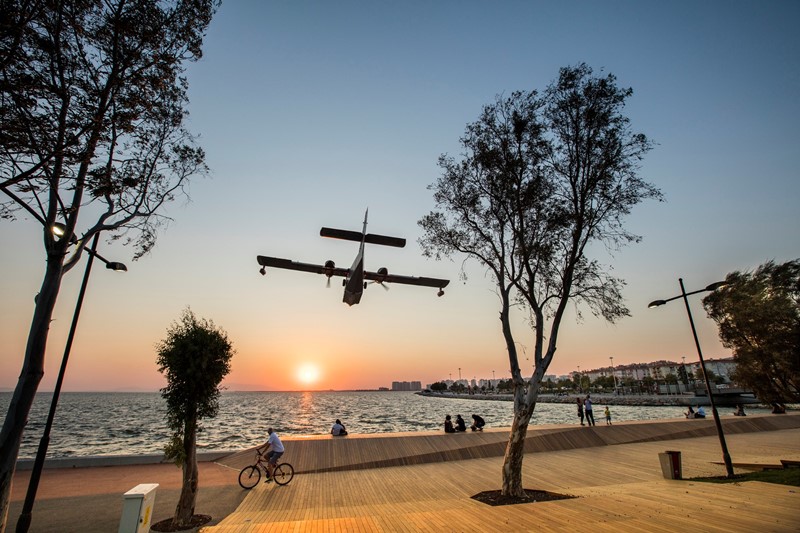 Bostanlı kıyıları göz kamaştırıyor