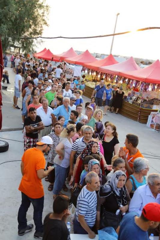 Mavi bayram İzmir denize koştu