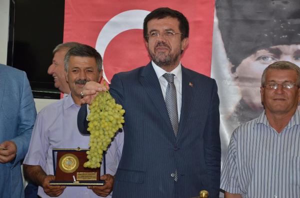 Bakan Zeybekci İzmir'de