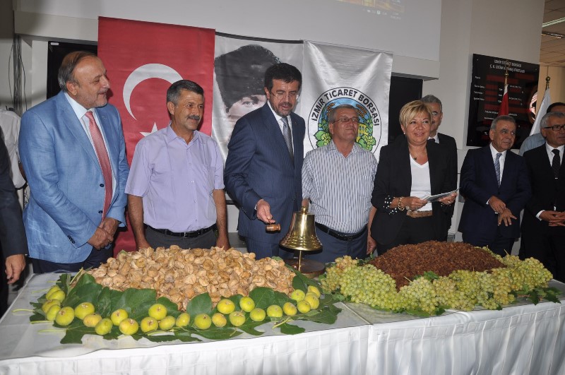 Bakan Zeybekci İzmir'de