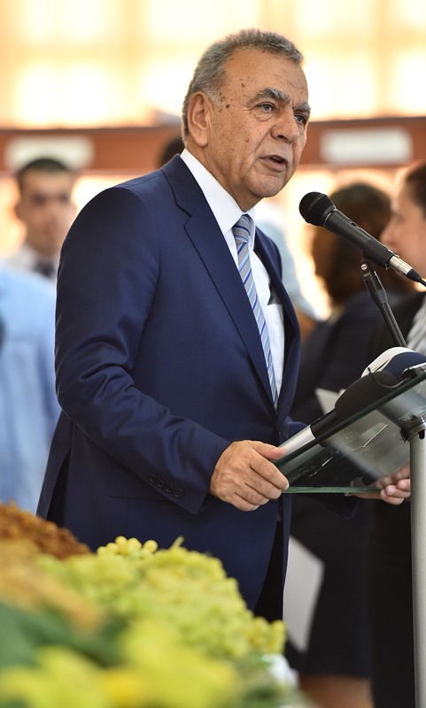 Bakan Zeybekci İzmir'de