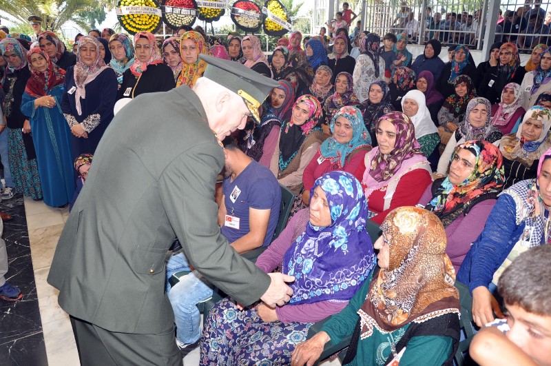 İzmir şehidini uğurladı