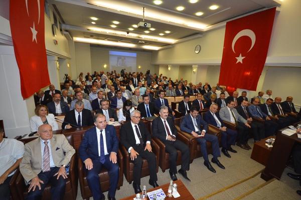 Bakan Zeybekci İzmir'de