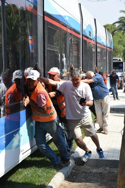 Tramvay İzmir Fuarı'nda görücüye çıkacak