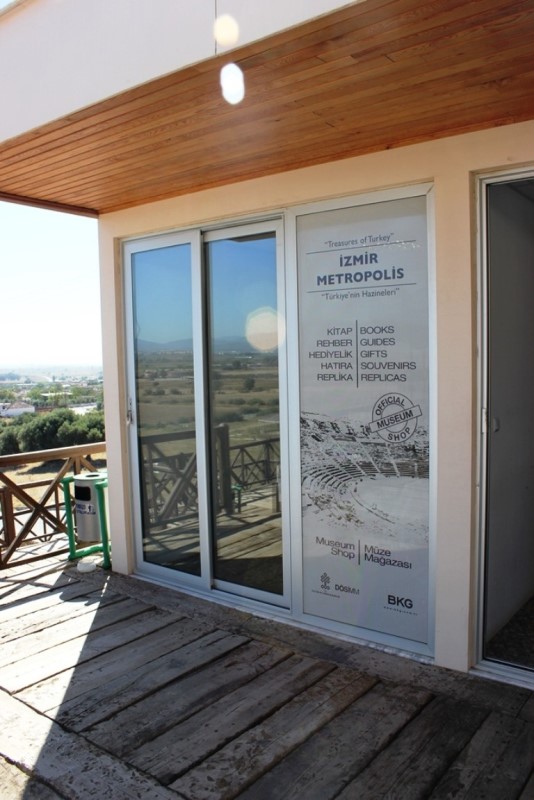 İzmir'de 2 bin yıllık tarih gün yüzüne çıktı