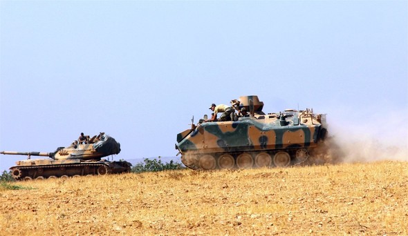 Sınırda sıcak saatler tanklar gönderildi