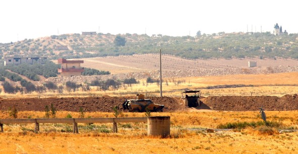 Sınırda sıcak saatler tanklar gönderildi