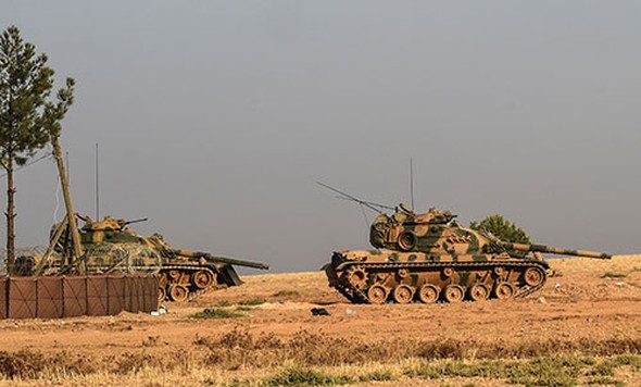 TSK sabaha karşı Cerablus'a operasyon başlattı!