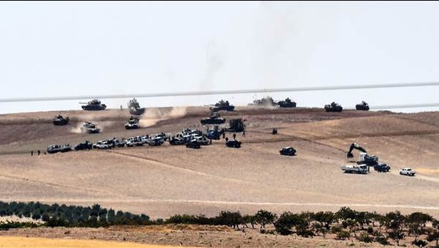 TSK sabaha karşı Cerablus'a operasyon başlattı!