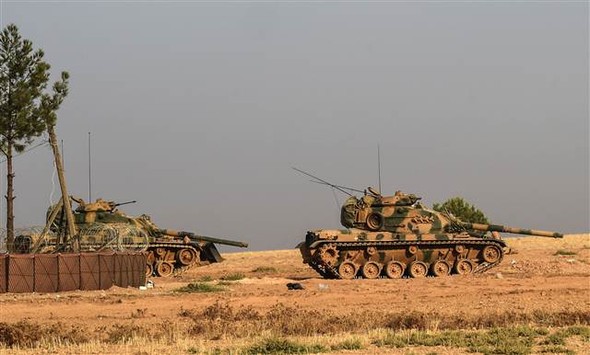 TSK sabaha karşı Cerablus'a operasyon başlattı!