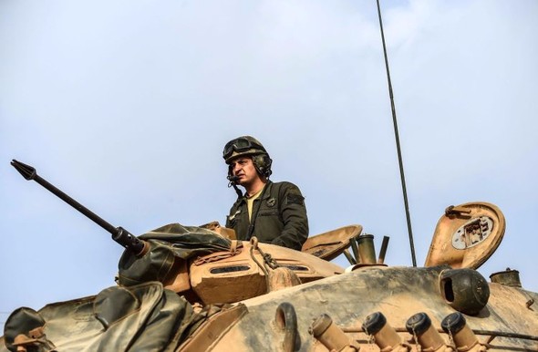 Tanklar bu sabah da Suriye'ye geçti
