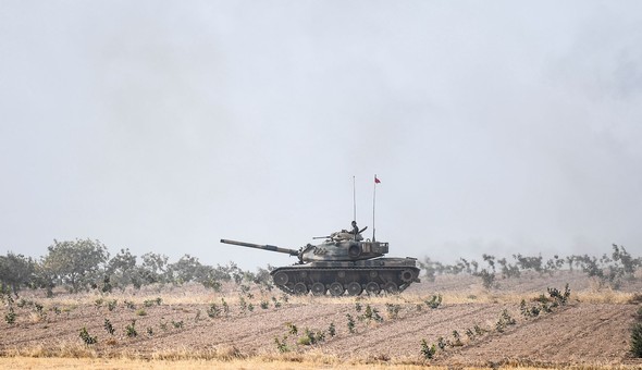 Tanklar bu sabah da Suriye'ye geçti