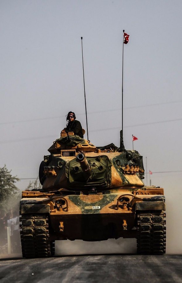 Tanklar bu sabah da Suriye'ye geçti