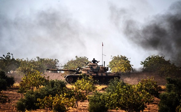 Tanklar bu sabah da Suriye'ye geçti