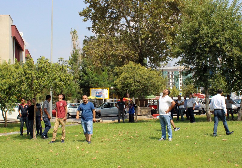 İzmir'de gökdelende feci ölüm!